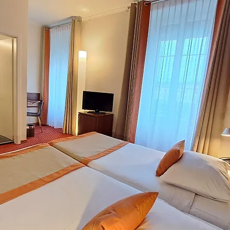 International & Terminus Hotel