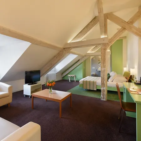 Hotel International & Terminus 3*