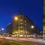 International & Terminus 3*
