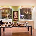 International & Terminus Hotel 3*