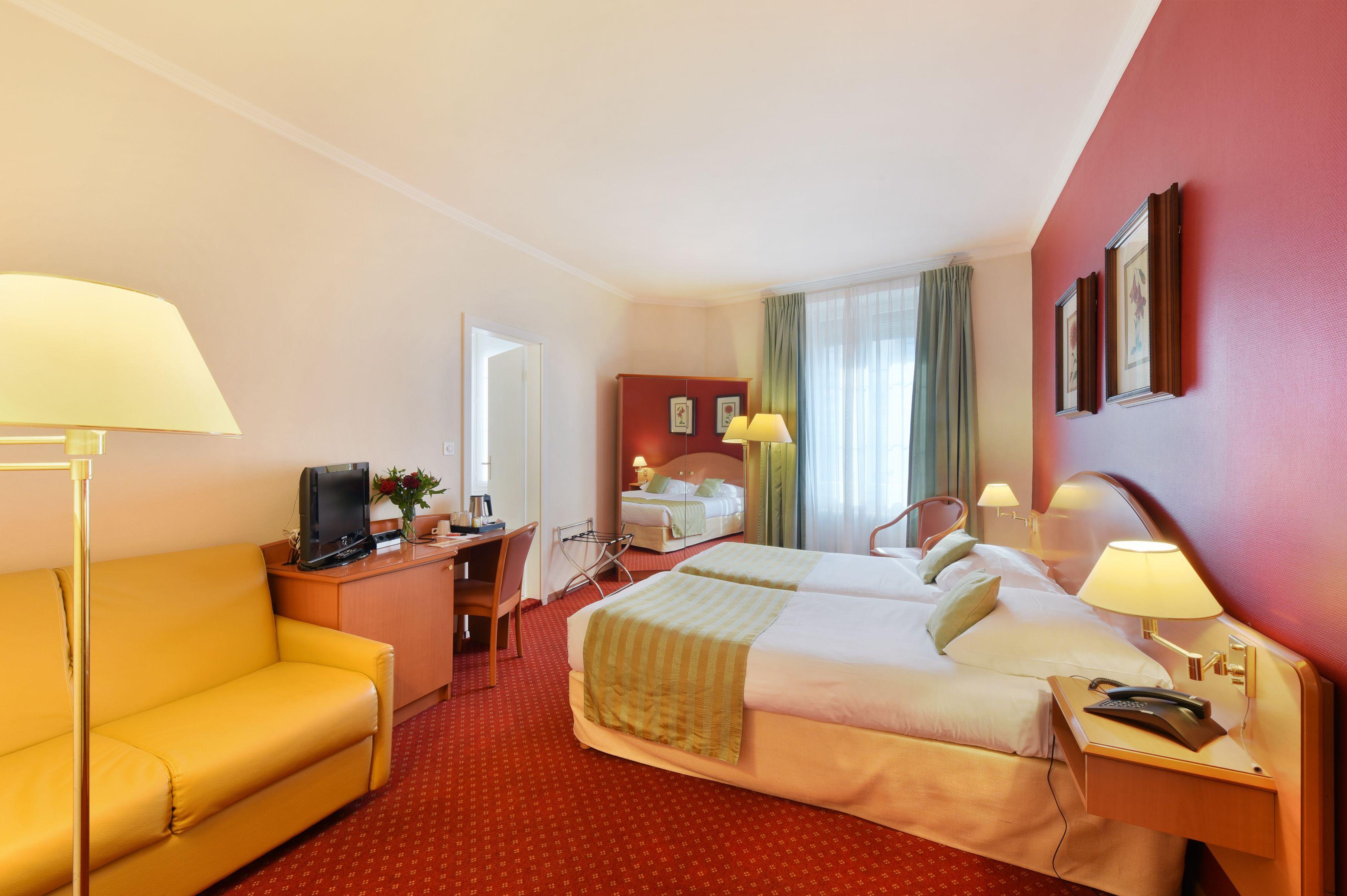International & Terminus Hotel 3*