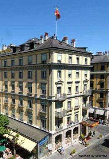 International & Terminus 3*