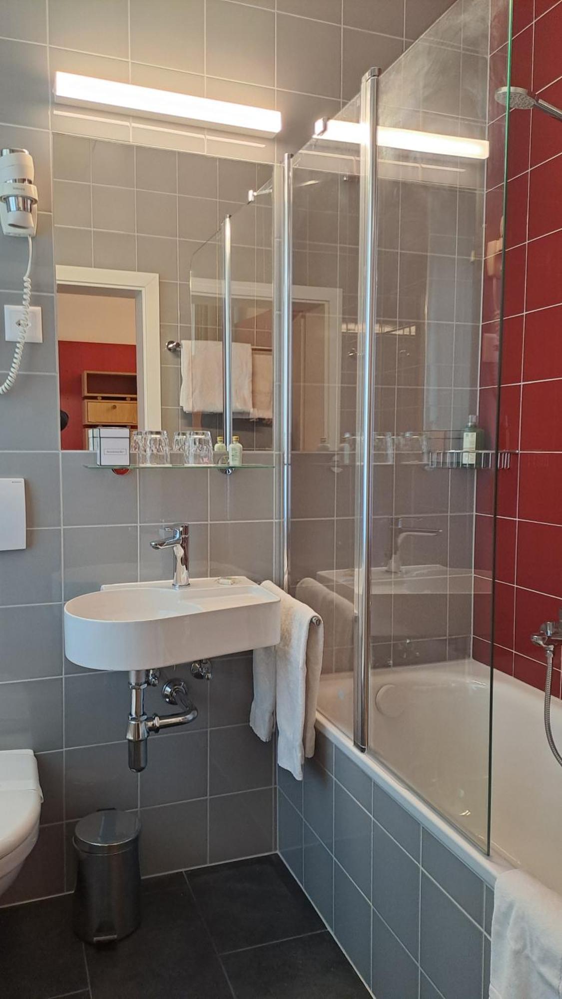 International & Terminus 3* Genf